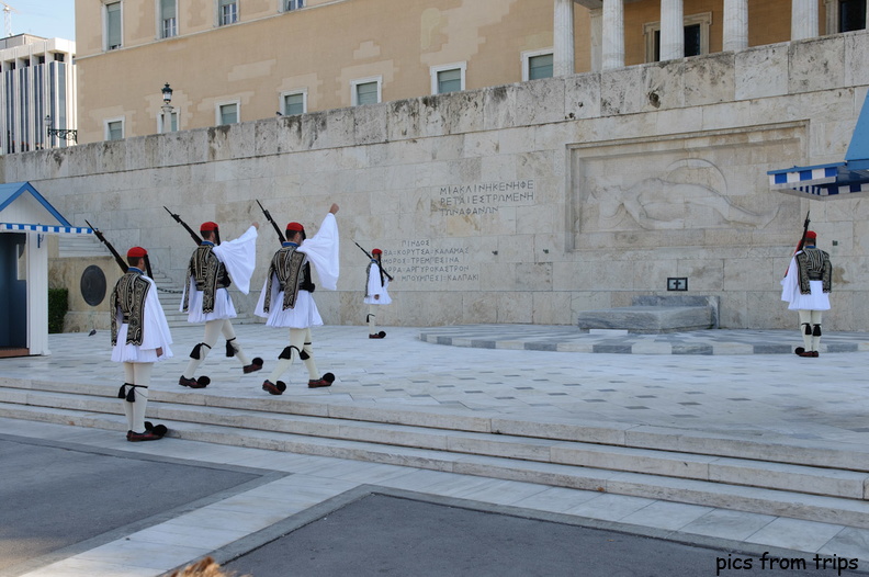 changing of the Guard_ Athens2010d25c029.jpg